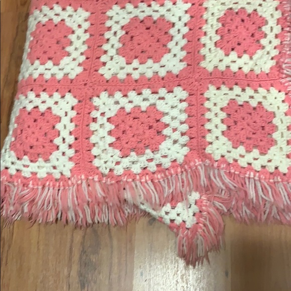 Hand Crafted Bedspread - Picture 3 of 4